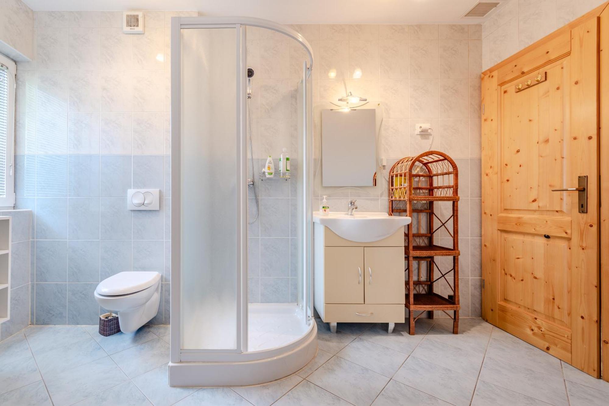 Apartment Pr' Stajercu With Free Onsite Parking Bovec Buitenkant foto