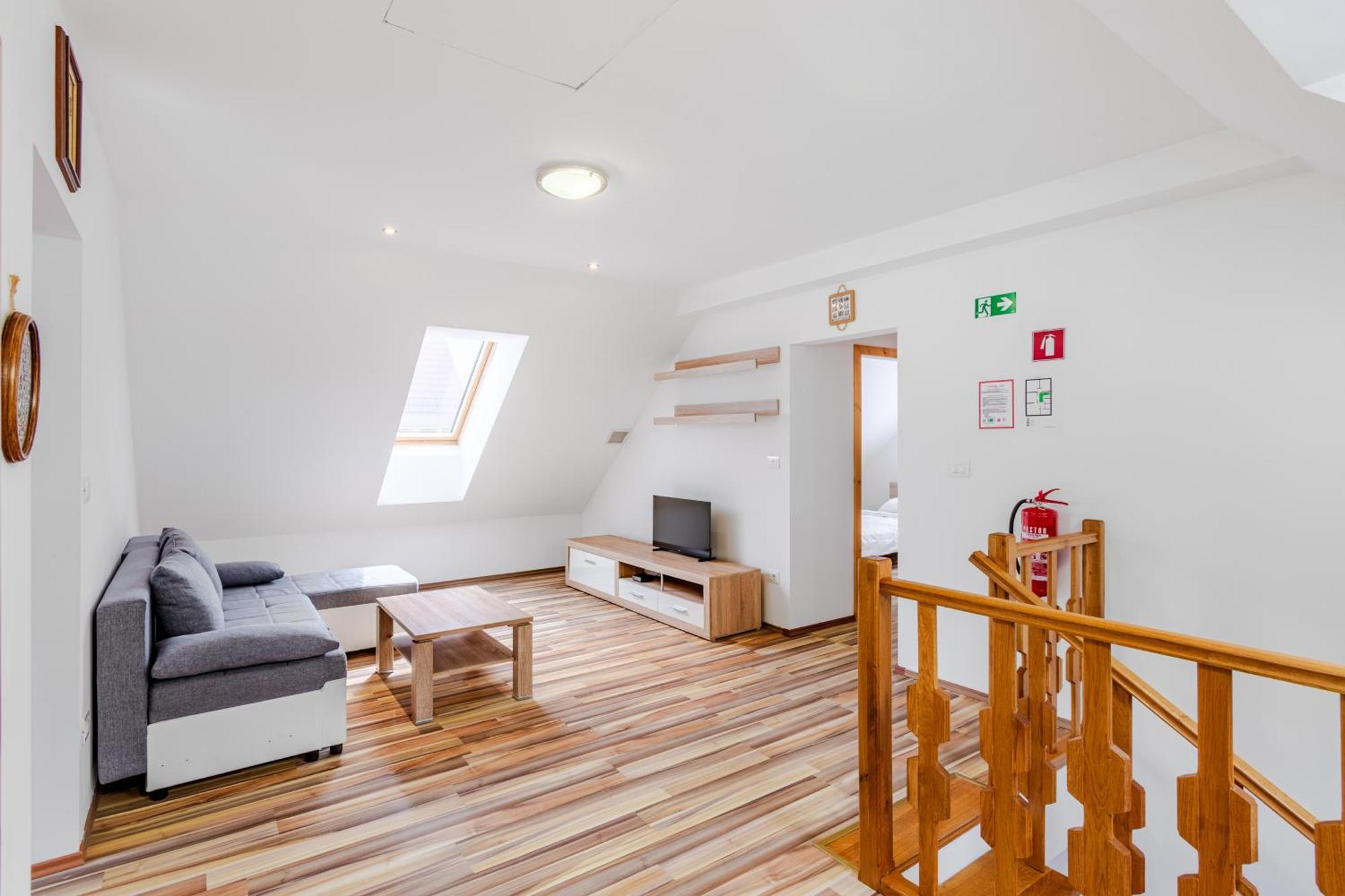 Apartment Pr' Stajercu With Free Onsite Parking Bovec Buitenkant foto
